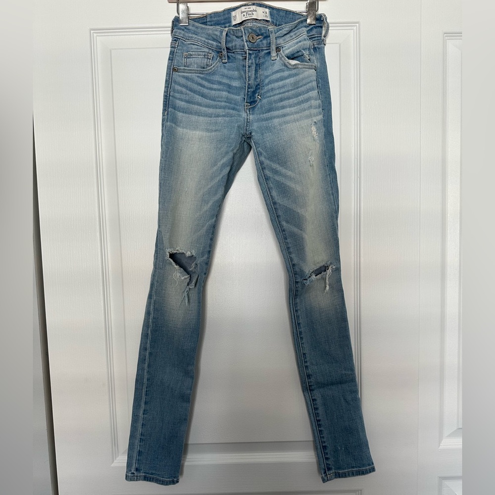 A&F Super Skinny Jeans, 00S, Light Color